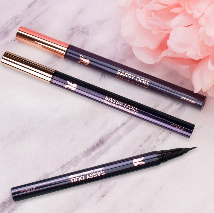 อายไลเนอร์กันน้ำ นิช NICH SASSYDOLL EYELINER อายไลเนอร์กันน้ำที่ดีที่สุด เขียนง่ายแม้หนังตามัน กันน้ำกันเหงื่อติดทน ไม่แพนด้า ไม่เลอะใต้ตาระหว่างวัน